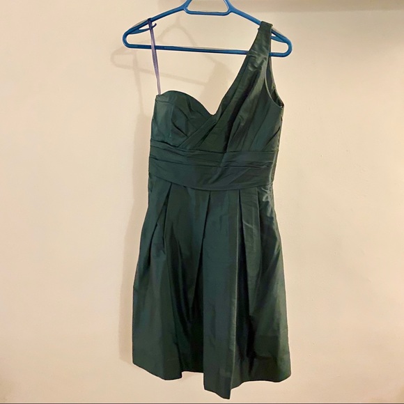 Vera WangSilk One-Shoulder Green Dress Size 6 Vera WangSilk One-Shoulder Green Dress Size 6